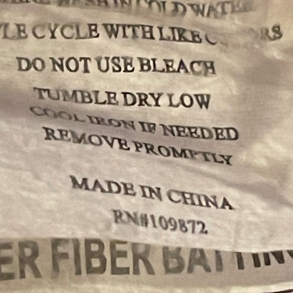 King size bedspread - Picture 3 of 3